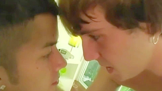Retro Raw Twink Action ~ Sabastian Nohart & Bryan Fever Go Wild at Boyz Party