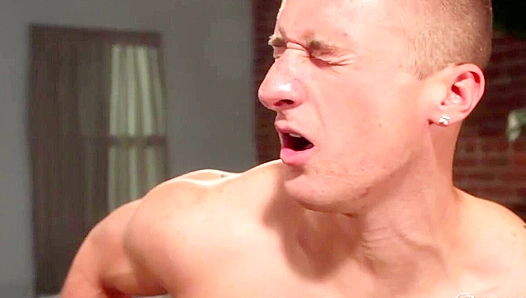 Ray Diaz Takes It Upside Down with Connor Kline - Falcon Studios