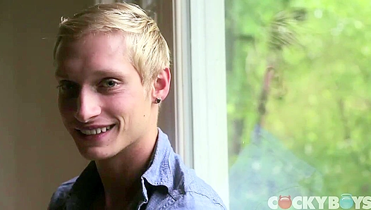 Max Carter's Rainy Day Dick Play - Cocky Boys