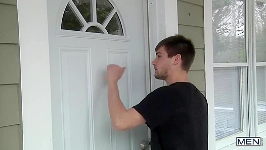 Horny Owen Michaels Drills Johnny Rapid's Tight Rectum