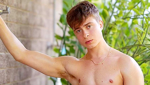 Lucas Walker Strokes to Ecstasy on the Bed - GAY XxX