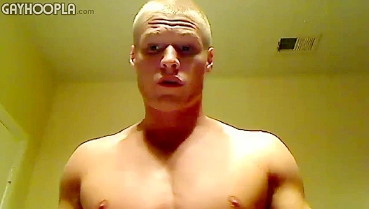 Buff Stud Prestin Presley Pleases Himself Hardcore - GAY XxX