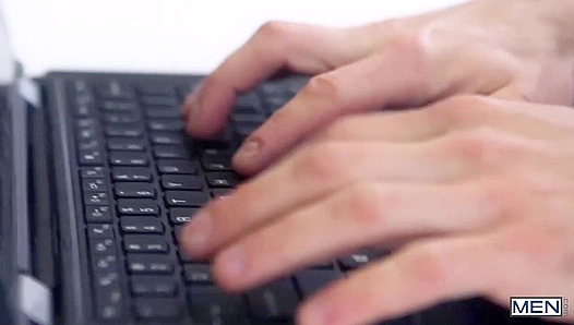 Sean Duran Takes Jackson Traynor's Straight-to-Gay Anal Adventure Live on Cam