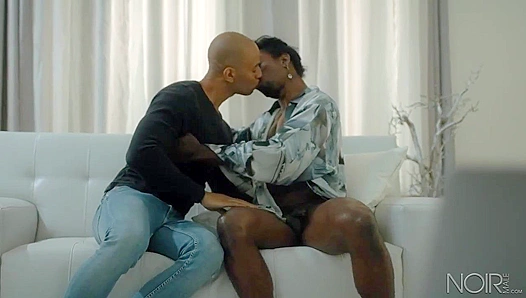 Zario Travezz and Jordan Jameson Heat Up the Missionary Position - Noir Male Desire