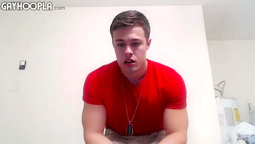 Michael Evans Flexes His Dick and Tight Bottom Solo - GAY XxX