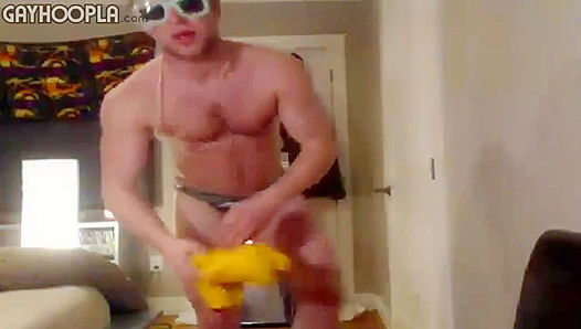 Blond Stud Brad Valentine Masters His Cock - GAY XxX