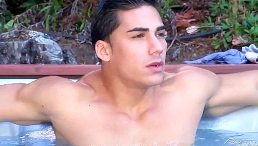 Topher DiMaggio & Sean Zevran Muscle Up for Wild Outdoor Gay Sex - Falcon Studios