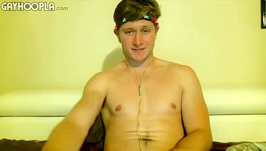 Surfer Hottie Brandon Parker Strokes His Hard Dick - GAY XxX