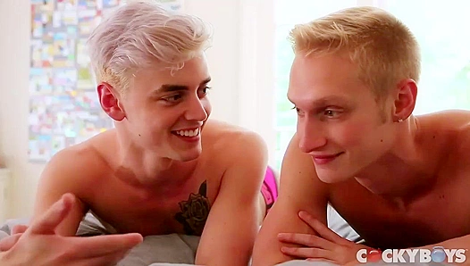 Max Carter & Alex Killborn Take Turns Topping - Hot Gay Action!
