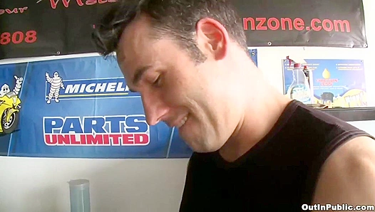 Tyler Hunt Rides Spencer Fox's Impressive Cock in a Steamy Public Session