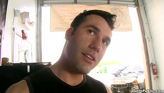 Tyler Hunt Rides Spencer Fox's Impressive Cock in a Steamy Public Session