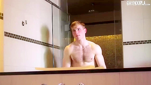 Sizzling Solo Action - Aaron Dickson Takes Onpleasure