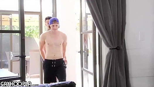 Clay Anker & Leo Bosh - Intense Fucking Session - GayHoopla