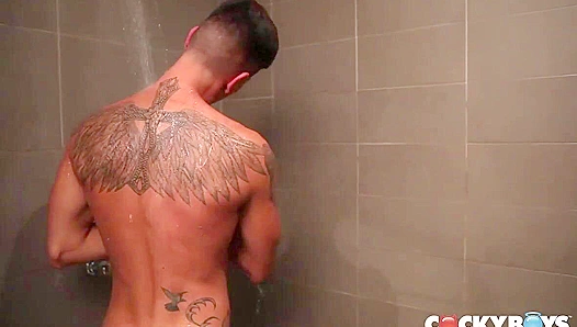 Shower Fuck Frenzy - Angel Cruz & Gabriel Clark Get Wild