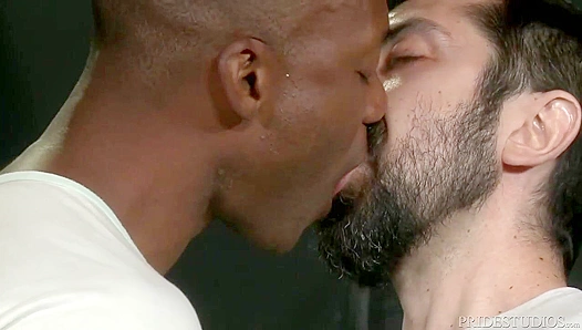 Osiris Blade & Geoff Gregorio Take Turns Getting Pounded Deep - Hot Dudes Over 30