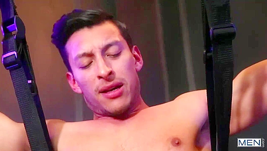 Str8 toGay - Roman Todd & Zayne Hardy's Wild Anal Swing Session