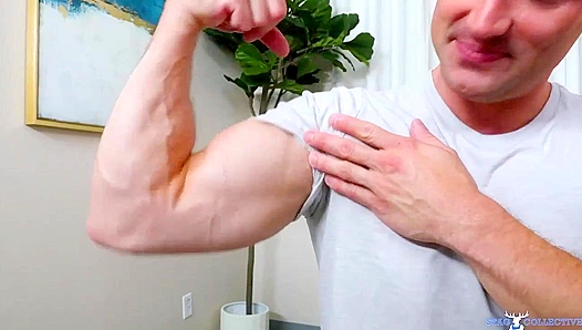 Beefcake Damien White Fucks Himself Senseless on the Bed