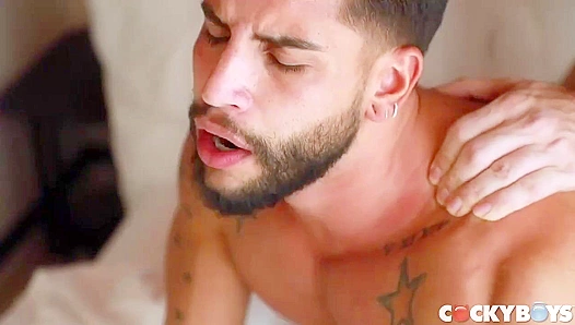 MuscleFuck - Austin Wolf & Brock Banks Go at It Wildly