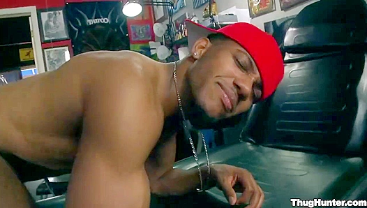 Connor Maguire Pounds DMoney's Juicy Black Booty - Thug Hunter