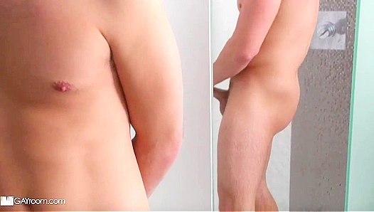 Zeus Michaels Pounds Bellhop Michael DelRay in Steamy Shower Scene - Gay XXX