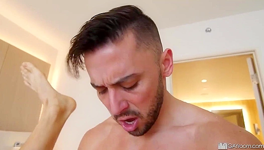 Bathroom Bang - Shane Jackson Takes Control with Marcus Tresor