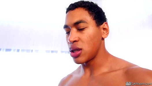 Casey & Mateo Show Size Matters - A Gay XXX Exclusive!