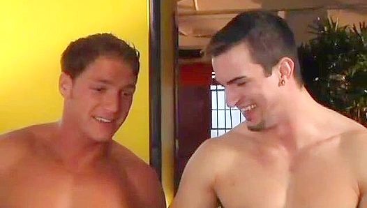 Gavin Waters & Phenix Saint - Scorching Sex in the Hot House