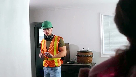 Beefy Damien Stone Turns Tattooed Theo Ross from Str8 toGay