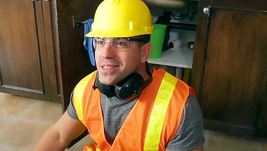 Beefy Damien Stone Turns Tattooed Theo Ross from Str8 toGay