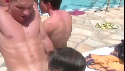 Colby Taylor & David Moretti Get Wild - Outdoor Passion - Falcon Studios