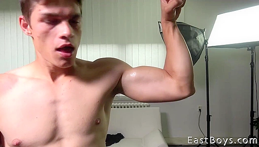 Daniel Donovan Flexes & Licks His Muscles at the Gym - EastBoys