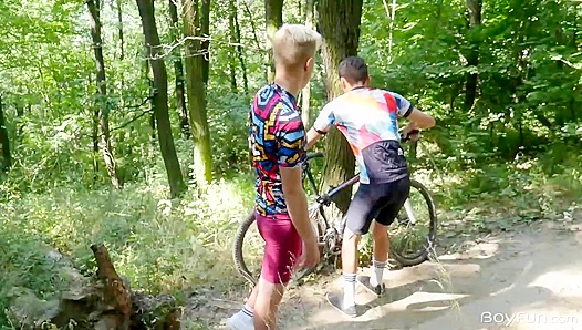 Danny Bianchi Rides Jamie Kelvin Hard on the Bed