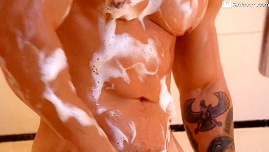 Shower Bait - Arad Winwin and Luke C. Taylor Get Wild in the Stall