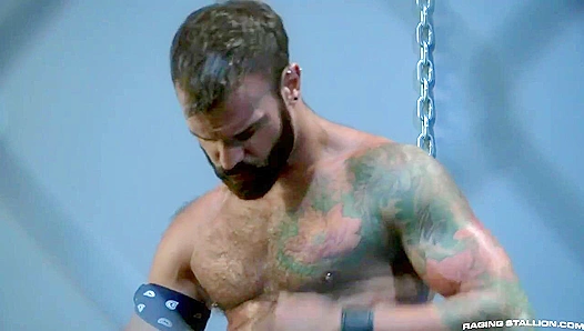 Brian Bonds & Drake Masters - Aroused by His Musky Scent