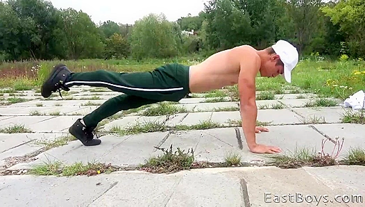 Muscular Daniel Donovan Flexes His Gains for Hot Eastboys Action