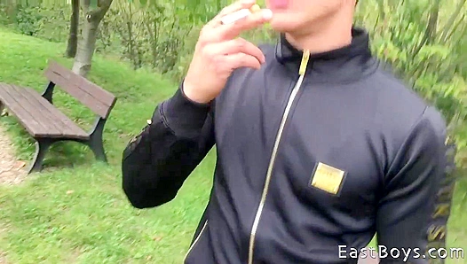 Muscular Daniel Donovan Flexes His Gains for Hot Eastboys Action