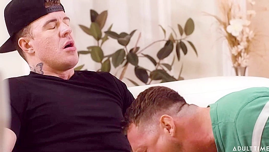 Pierce Paris & JJ Knight - Hot Jerk Off Session