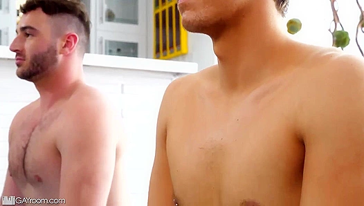 Michael Boston Screams Ecstasy with Dick Inside - Man Royale