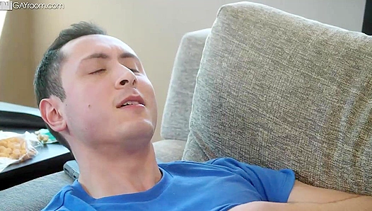 Stepdad Seduction - Trevor Laster and Parker Matthews Heat Up Man Royale