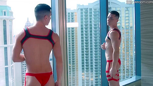 Tristan Hunter & Chris Dammed - A Romantic Gay Encounter - Man Royale