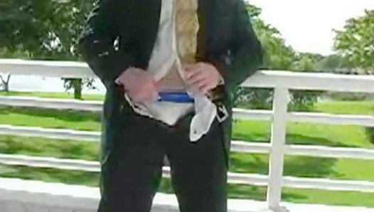 Horny Stud Mark Shows His Moves - Hot Guys Over 30