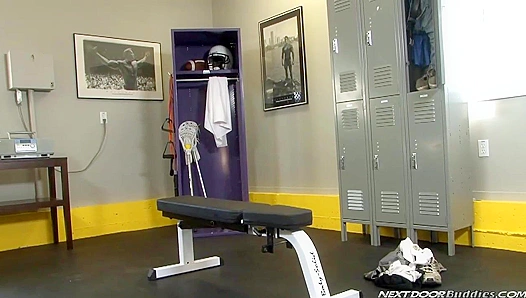 Horny Neighbors - Musky Twosome Fuck with Jeremy Bilding and Parker Perry