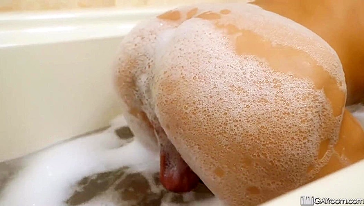 Slutty Jim Fit Seduces Arad Winwin - Man Royale