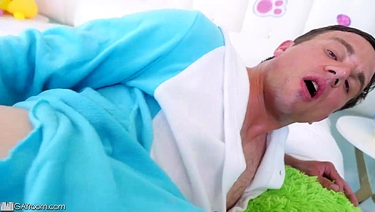 Arad Winwin Fucks Cosplay Slut Ai - Man Royale