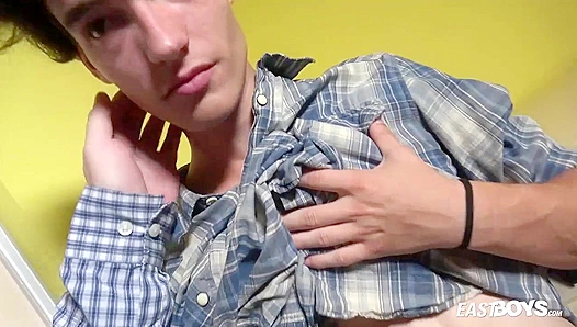 Adorable Johny Walsh Gets Handjob from Hungry Stud - Eastboys