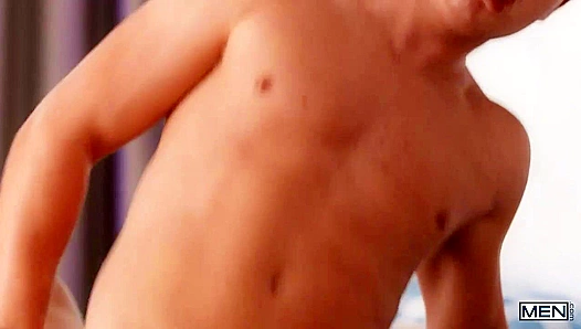 Hard Fuck - Joey Mills and Boyfriend Go All In