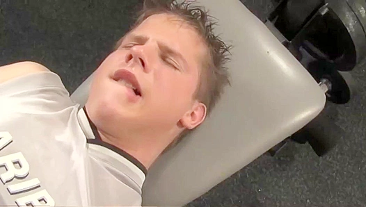 Gavin Favre & Jack Roys Pound Each Other Raw & Swap Massive Loads