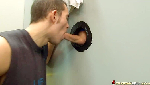 Trystan Bull Rims Dylan Hauser in Public for Filthy Thrills