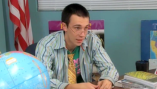 Patrick Kennedy and JT Wreck Fuck Hotly in Classroom - Teach Twinks