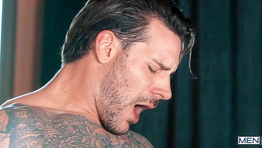 Thirsty Stud Papi Kocic Takes Charge of Manuel Reyes